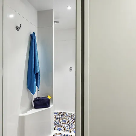 Hotelf1 Geneve Aeroport Hotell *