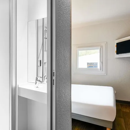 Hotelf1 Geneve Aeroport Hotell