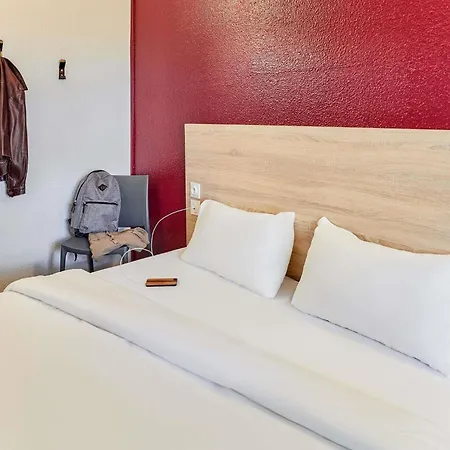Hotel Hotelf1 Geneve Aeroport