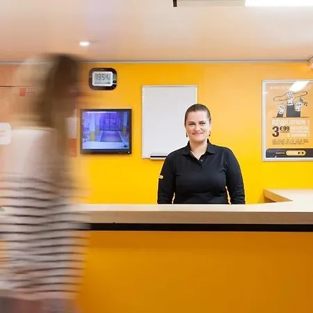 Hotelf1 Geneve Aeroport Hotell *