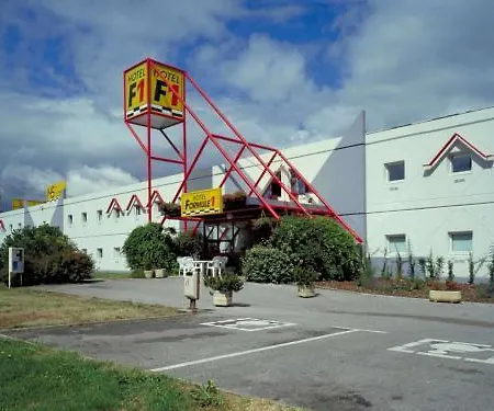 Hotelf1 Geneve Aeroport Otel